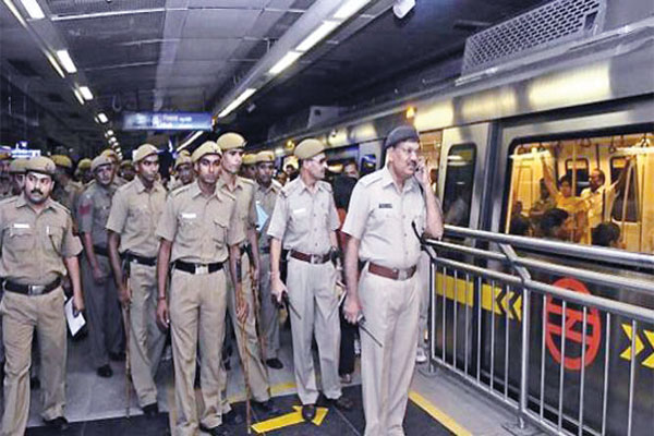 1556031064 metro security