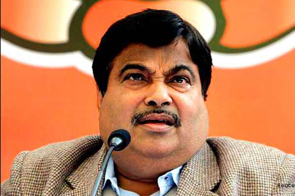 1556031676 nitin gadkari