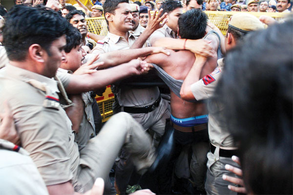 1556031973 jnu march