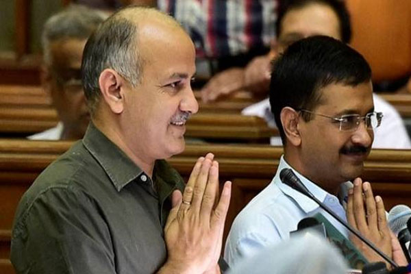 1556032050 sisodia kejriwal