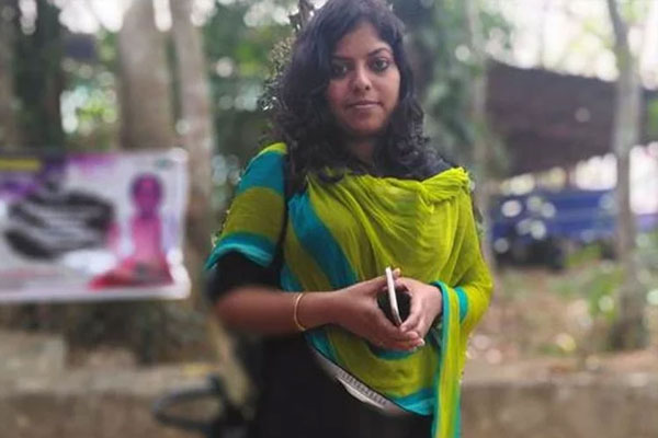 1556086347 durga malathi