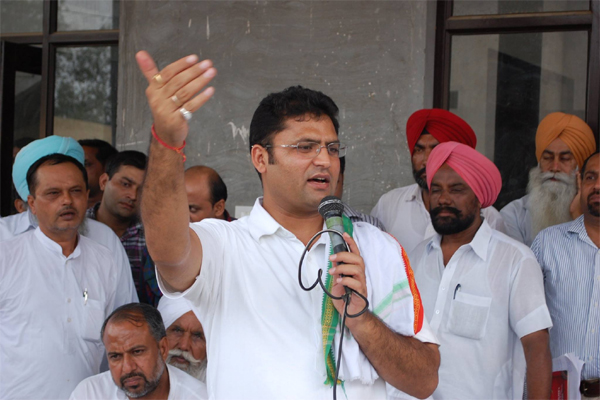 1556088666 ashok taver