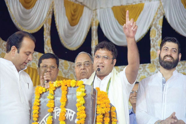 1556088941 ashok tanwar