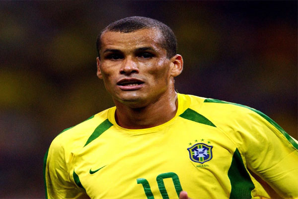 1556093975 rivaldo