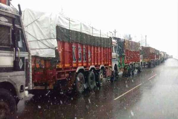 1570800869 kashmir highway closed