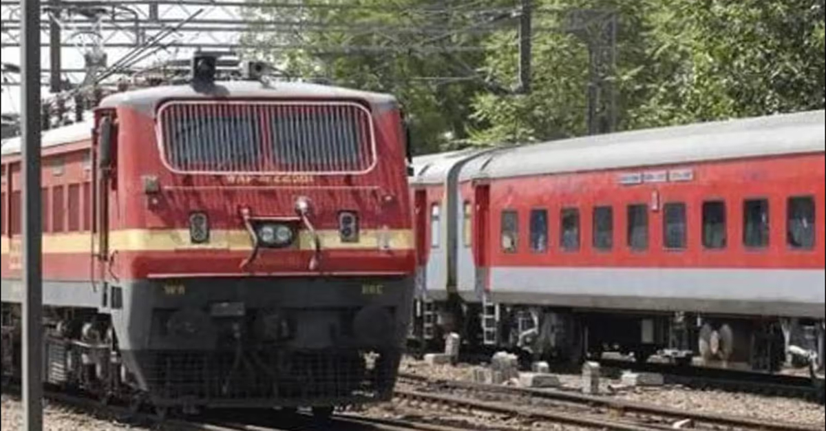 Alamnagar Railway Station:
