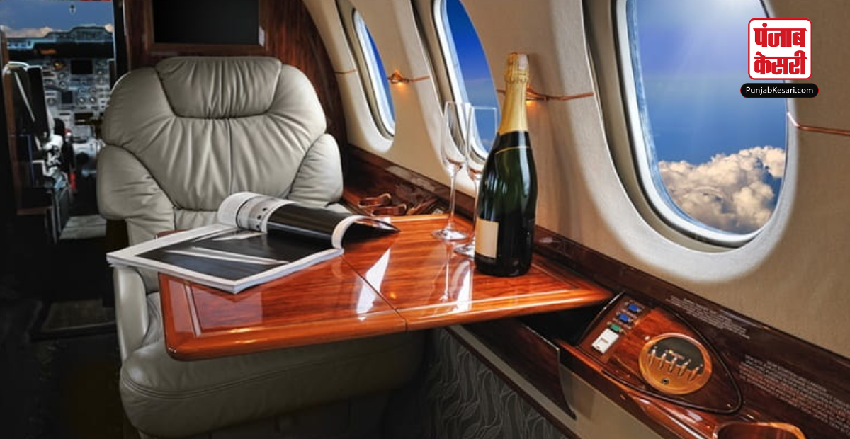 Economy और Business Class