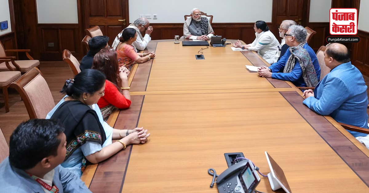 Mamta Banerjee met PM Modi