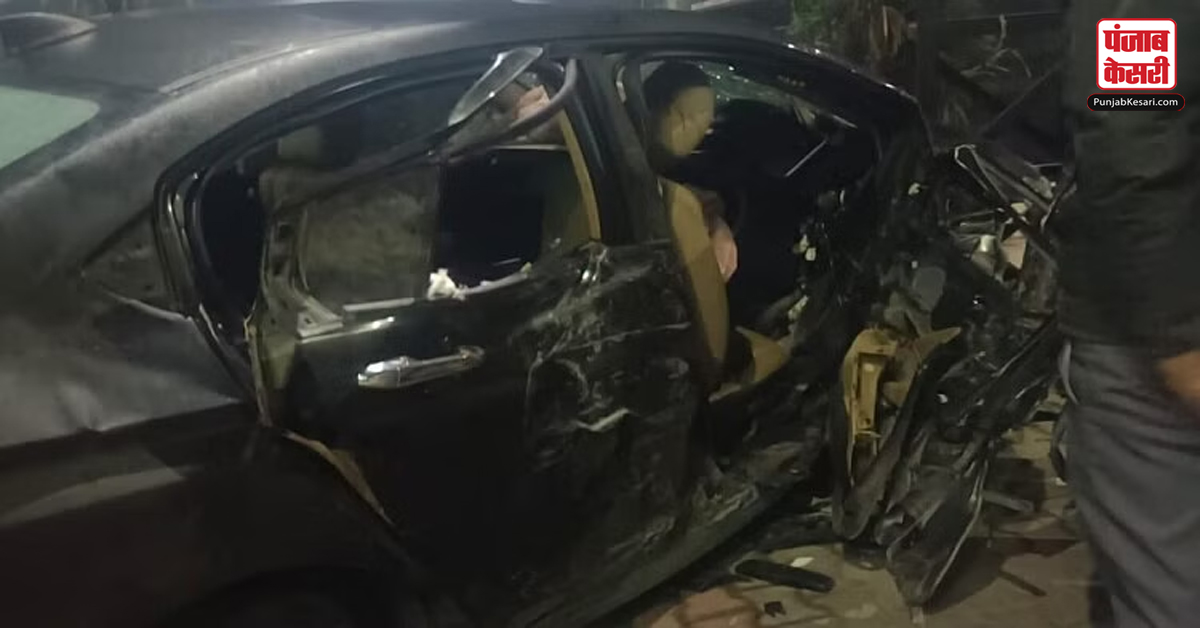 Speeding car collides with divider, two students killed