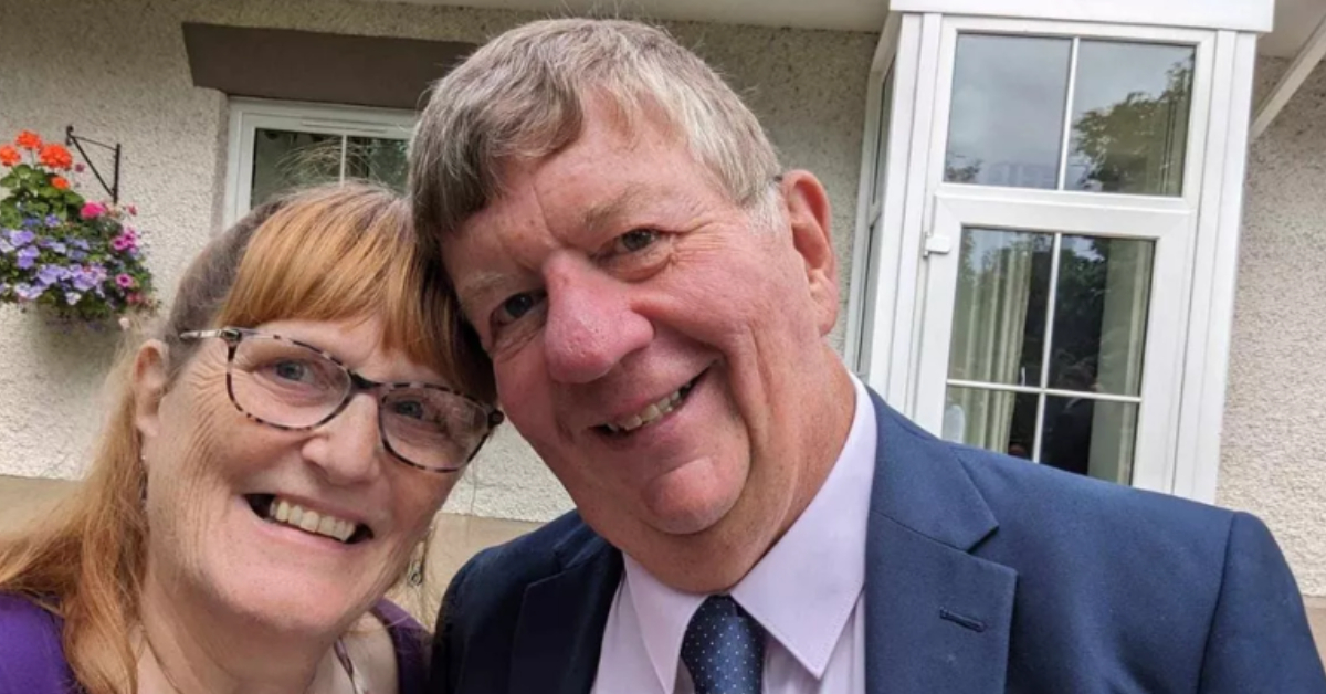 Restaurant Covers Bill For Elderly Couple's Anniversary