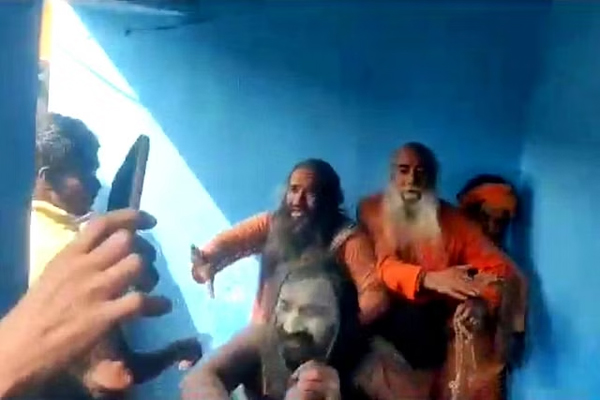sadhus copy