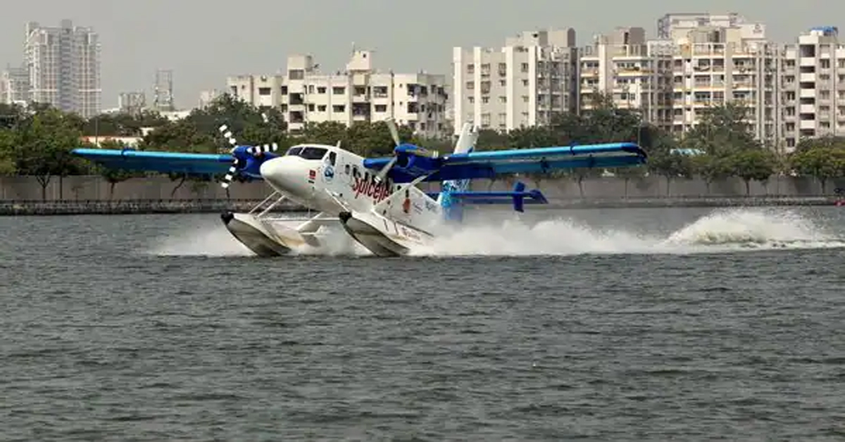 seaplane
