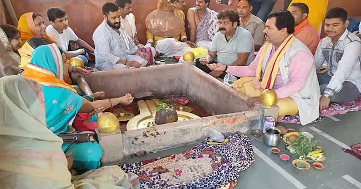 Rudrabhishek In Varanasi