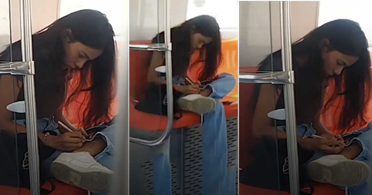 Delhi Metro Viral Video