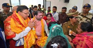 CM Pushkar Singh Dhami ने जम्मू-कश्मीर में पार्टी के लिए किया प्रचार, कहा “हमें डबल इंजन की सरकार बनानी होगी”
