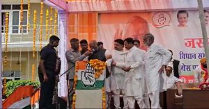 Jammu-Kashmir में मल्लिकार्जुन खड़गे की अचानक बिगड़ी तबीयत, कहा-‘इतनी जल्दी मरने वाला नहीं हूं’