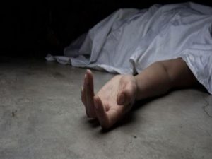 किशोरी का पीछा करने और उस पर हमला करने के आरोप में गिरफ्तार 22 वर्षीय युवक की बेचैनी के कारण जेजे अस्पताल में मौत