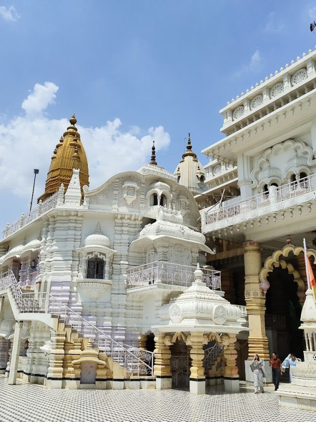 Chhatarpur Temple