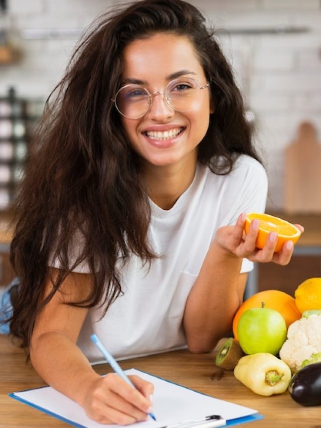 medium-shot-smiley-brunette-woman-writing_23-2148302147