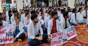 पंजाब : डॉक्टरों के विरोध के बीच पंजाब के सरकारी अस्पतालों में ओपीडी सेवाएं बंद