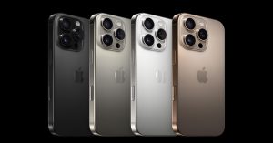 iPhone -16 की बिक्री शुरू होते ही बीकेसी एप्पल स्टोर में उमड़ी भीड़
