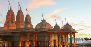 अमेरिका में BAPS स्वामीनारायण मंदिर को बनाया निशाना, दीवारों पर लिखे हिंदू विरोधी संदेश