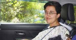 CM हाउस में शिफ्ट हुईं Atishi, कर्मचारियों के साथ की पहली बैठक
