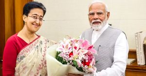 CM Atishi Met PM Modi : दिल्ली की सीएम आतिशी ने पीएम मोदी से की मुलाकात