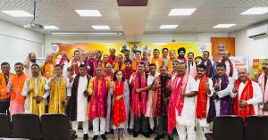 Jammu-Kashmir में भाजपा के नए विधायकों का पार्टी मुख्यालय में गर्मजोशी से स्वागत
