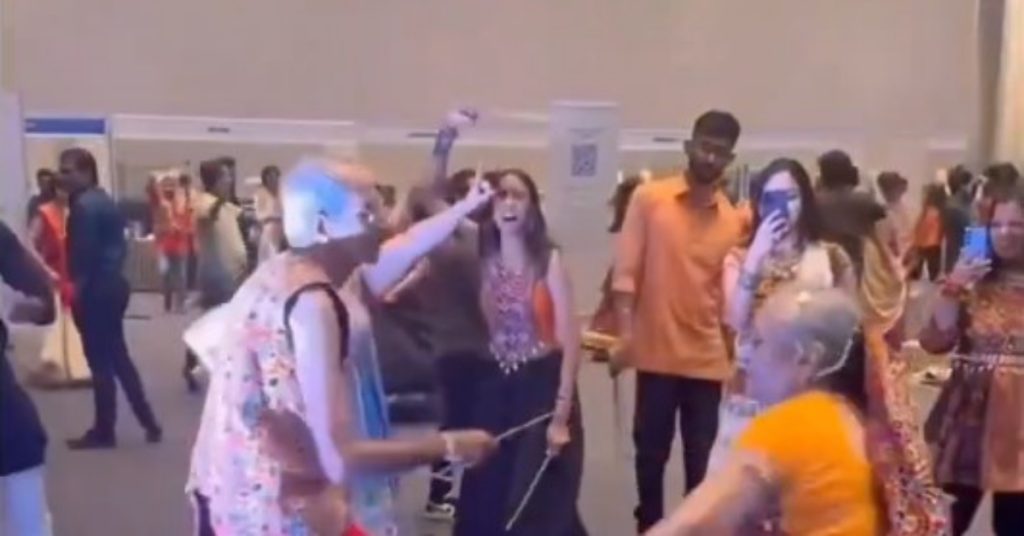 Dandiya Night Viral Video
