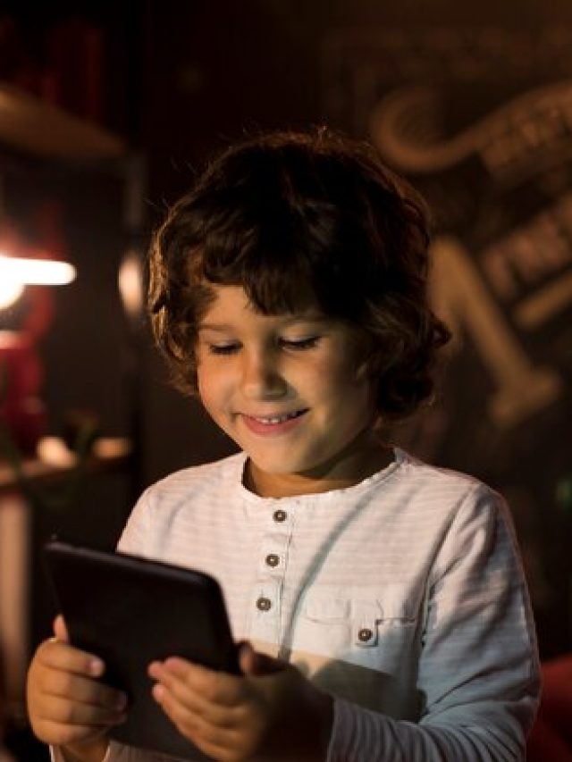little-boy-playing-his-tablet_23-2148391977