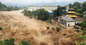 नेपाल में बाढ़ और भूस्खलन से बर्बाद हुए गांव, 241 मौतें और हजारों लोग प्रभावित