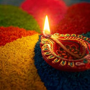 Vastu Tips: घर में ऐसे जलाएं दिए, नहीं होगी धन की कमी