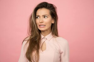 Instant Dandruff Remedy at Home: बालों से रूसी हटाने के ये 5 आसान तरीके हैं बेहद कारगर