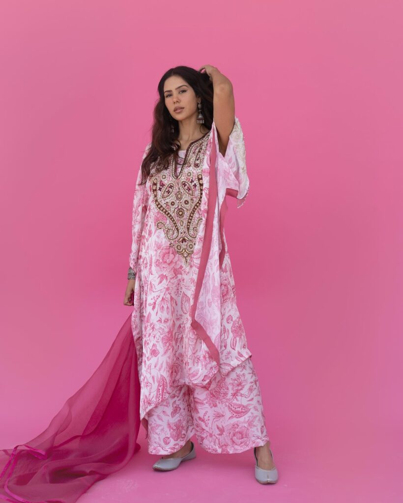 1360188 sonambajwa17216461863417738385336752938761860826