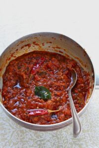 Tomato Chutney Recipe: लाल-लाल टमाटर से बनाएं चटपटी चटनी, आसान है रेसिपी