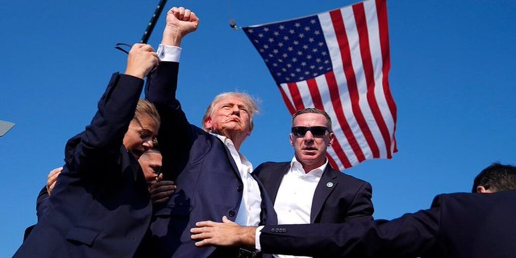 1360962 Donald Trump