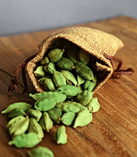 1361127 Cardamom 12