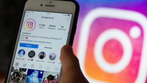 आपको भी है घंटों Instagram चलाने की आदत, ऐसे करें Time कम