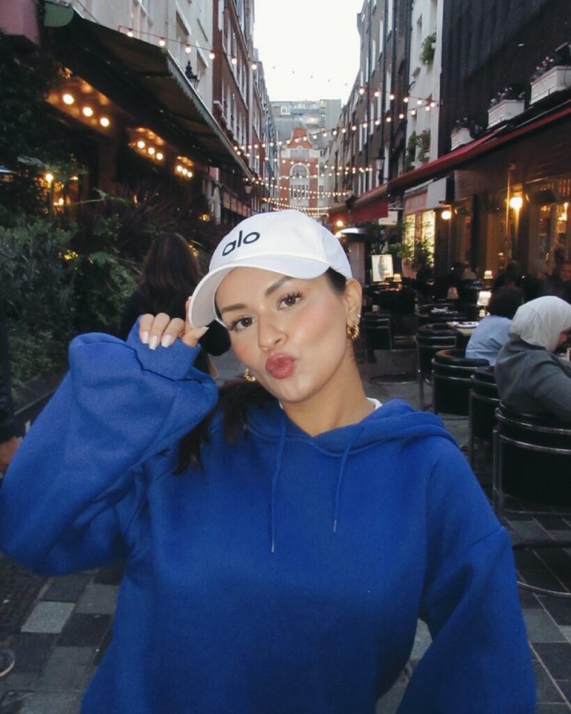1361769 avneetkaur13172917271134808754564088533891797720972