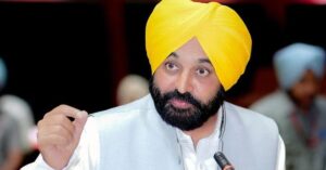 पंजाब CM भगवंत मान ने पराली जलाने की समस्या को लेकर केंद्र से किसानों के लिए मुआवजे की मांग की