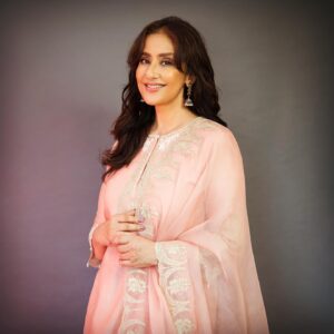 Celebrity Beauty Tips: ये है 54 साल की मनीषा कोइराला का ब्यूटी सीक्रेट