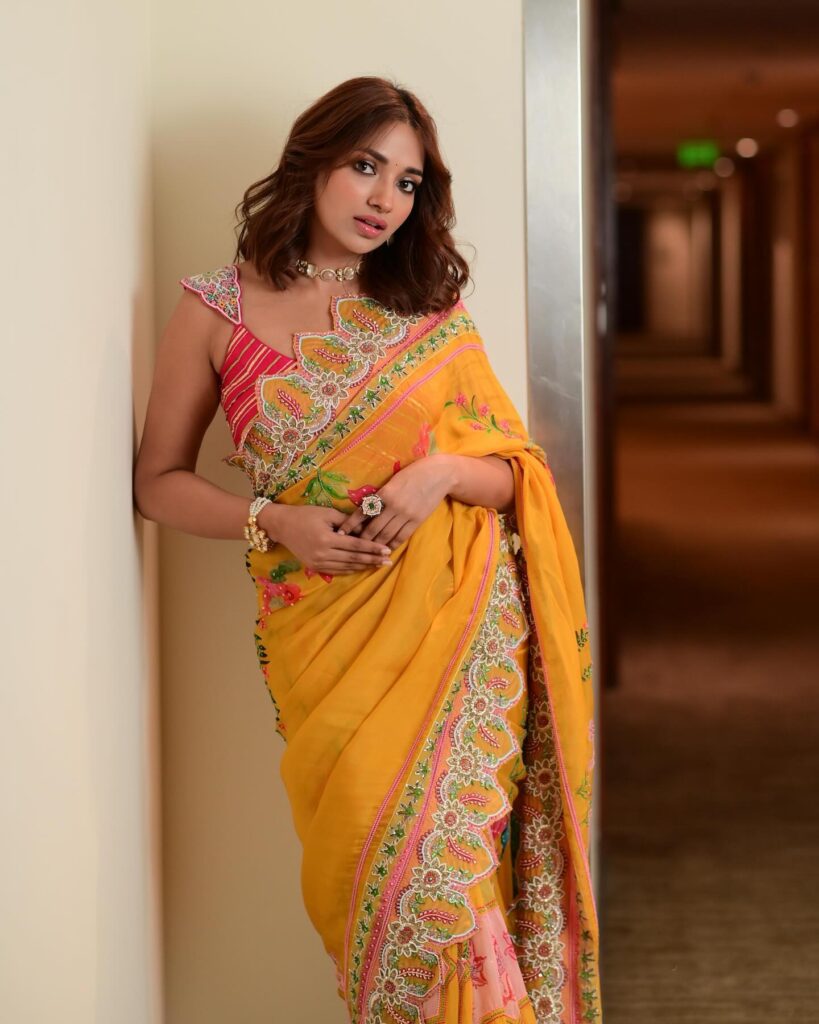 1363383 jiyaashankarofficial17286303513476325805464511645446731754