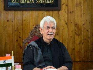जम्मू-कश्मीर: LG मनोज सिन्हा ने सुरक्षा और विकास पर की समीक्षा बैठक