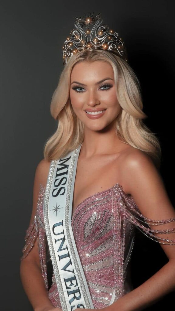 1363627 Victoria Kjaer 5