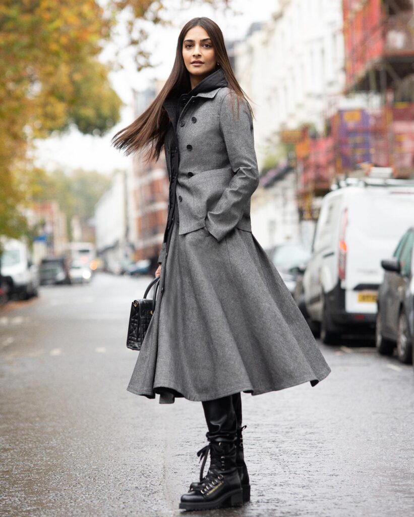 1364107 sonamkapoor1636803117270602313542778238954089228