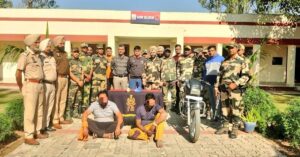 अमृतसर में BSF और पंजाब पुलिस ने नशा तस्कर को गिरफ्तार किया