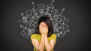 Overthinking करने से बचने के लिए अपनाएं ये Tips