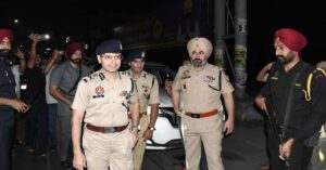 पंजाब के DGP ने लुधियाना में सुरक्षा बढ़ाने के लिए 14 PCR वैन को दी हरी झंडी