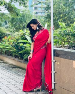 दिवाली पर ऐसे स्टाइल करें Shweta Tiwari की खूबसूरत साड़ियां